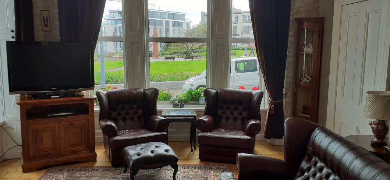 Mervue Apartment, 4 Causeway View, Portrush Exterior foto